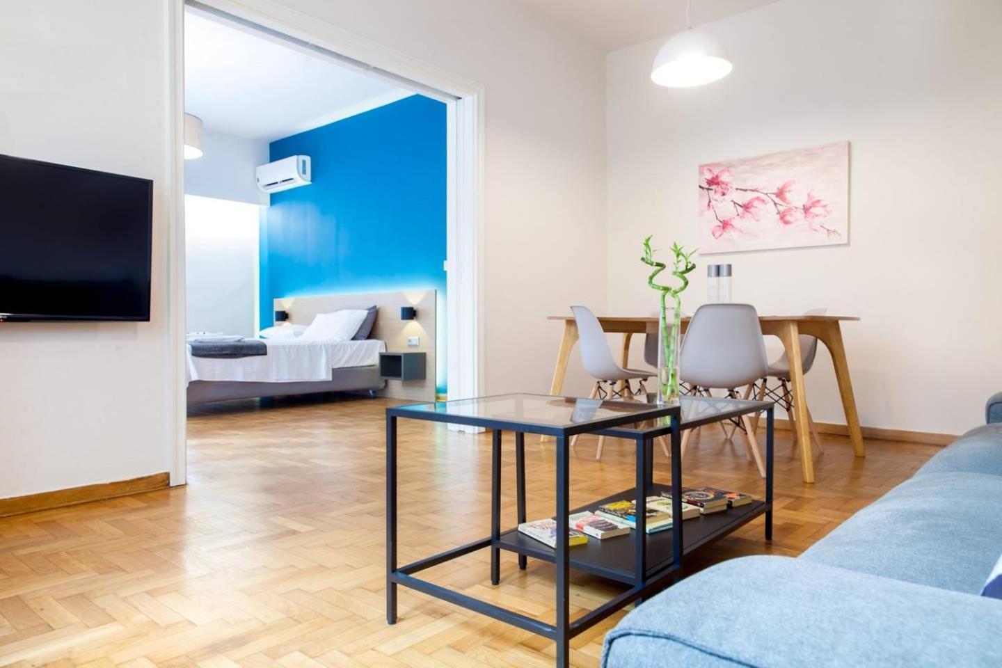 Toni'S 2Bd Home In Centre, 15 Sec To Metro Atenas Exterior foto