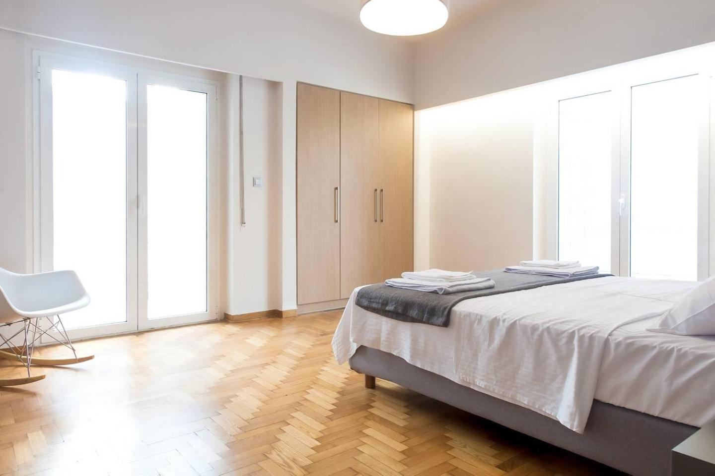 Toni'S 2Bd Home In Centre, 15 Sec To Metro Atenas Exterior foto
